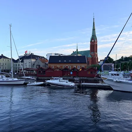 Casa de Férias Luxury & Your Stylish In Arendal! Arendal
