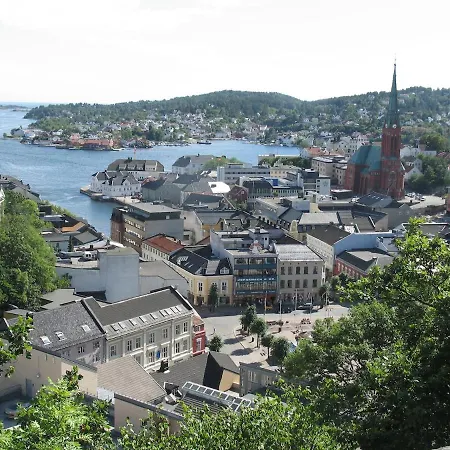 Casa de Férias Luxury & Your Stylish In Arendal! Arendal